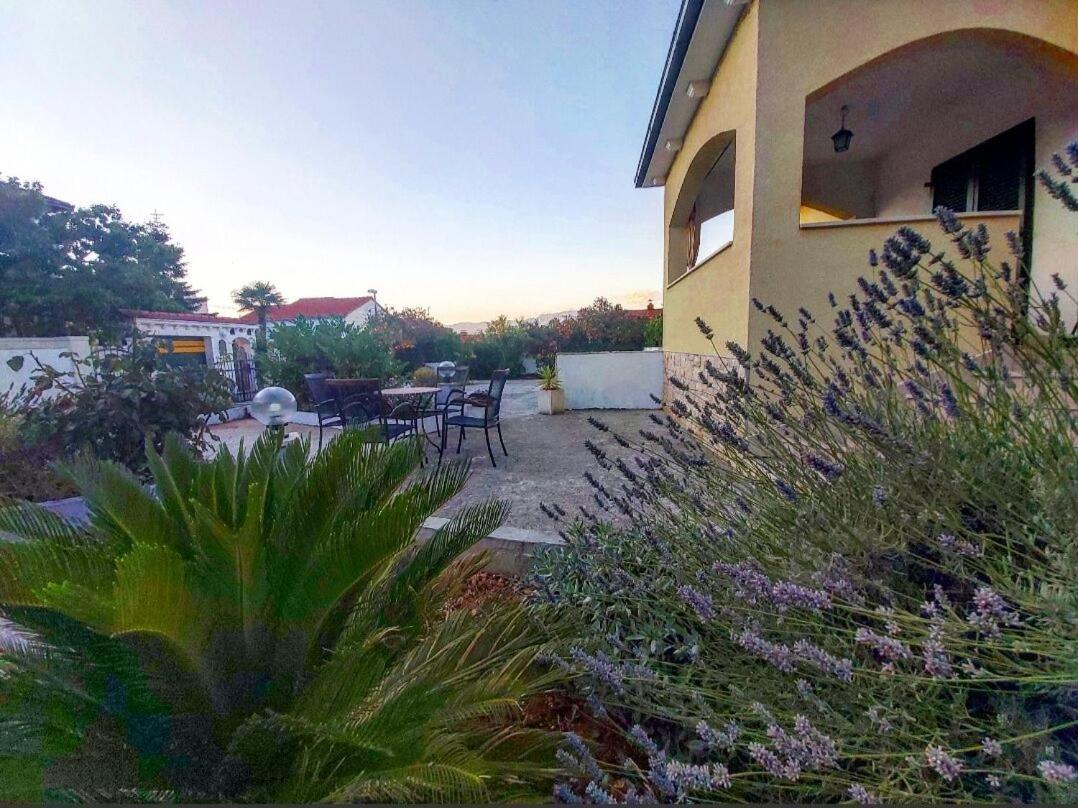 Apartment Marina Supetar Luaran gambar